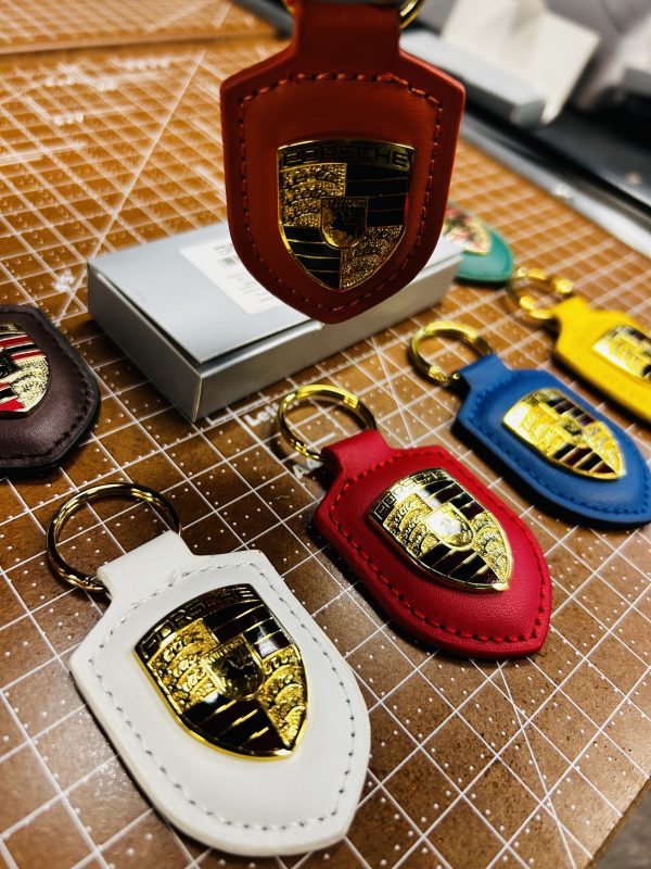 Genuine Porsche Leather Key Fob Keychain Ring Porsche Crest Gold