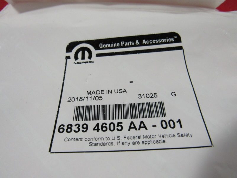 DODGE CHALLENGER 1320 Angry Bee Drag Pack Emblem Badge R&L Side NEW OEM MOPAR 68394604AA 68394605AA - Image 3