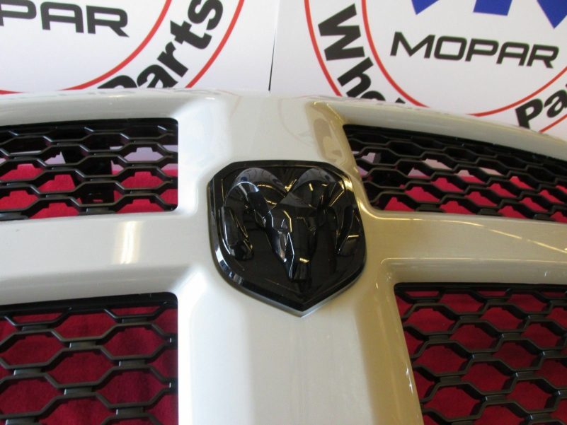 Dodge Ram 1500 R/T Sport Grill Assembly Unpainted With Emblem NEW OEM MOPAR - Image 6