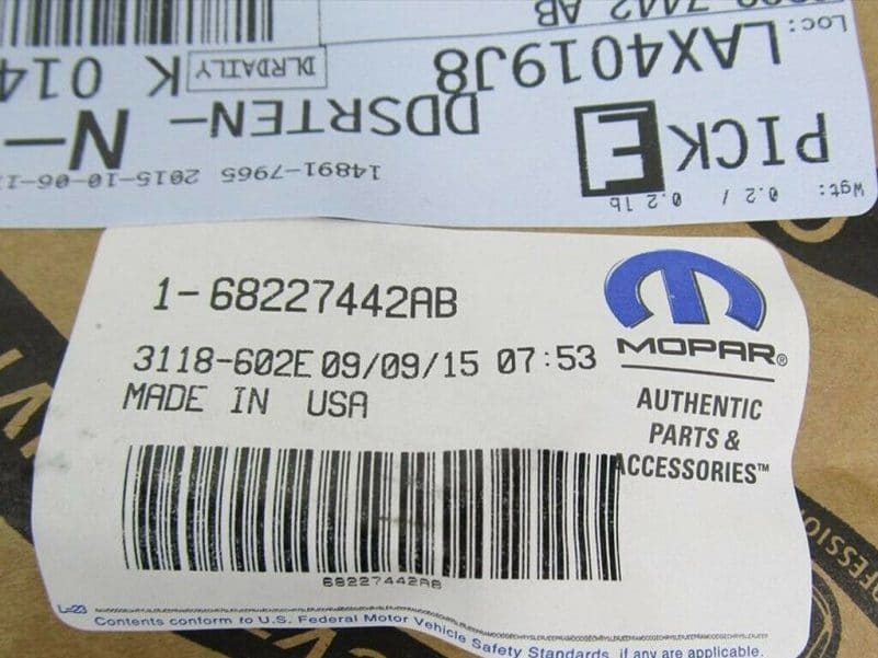 15-18 DODGE CHARGER WITH HONEY COMB GRILLE R/T EMBLEM NAMEPLATE MOPAR GENUINE - Image 5