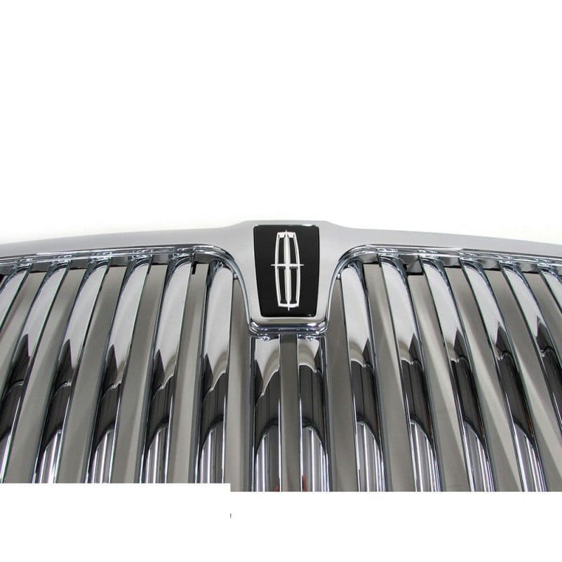 2003-2011 Lincoln Town Car Front Bumper Chrome Grille & Emblem OEM 6W1Z-8200-AA - Image 4