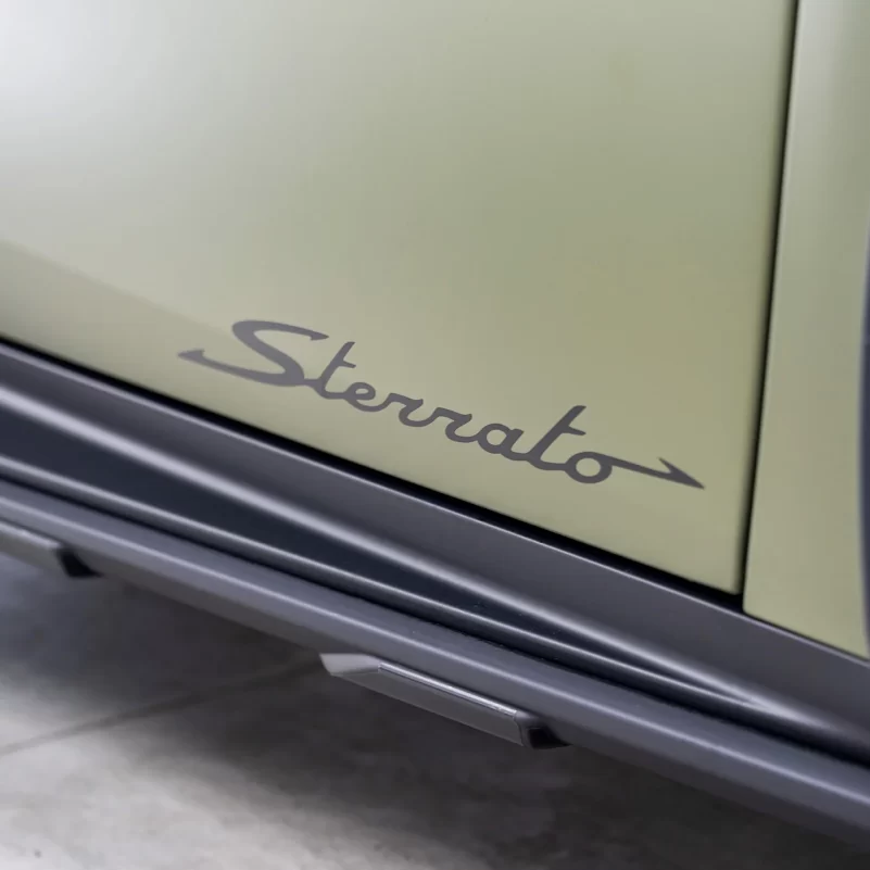 Lamborghini Huracan Sterrato Style Door Decals