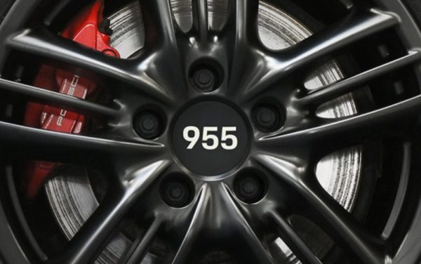 OEM Porsche 955 Logo Cayenne Offroad Wheel Center Cap Set