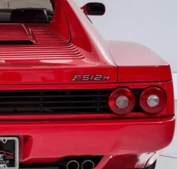 OEM  Ferrari F512m  64528700 EMBLEM/F512M