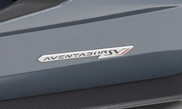 GENUINE OEM 470854499F LAMBORGHINI AVENTADOR LP770-4 SVJ NAMEPLATE COD.INUTILIZZ BADGE EMBLEM NEW